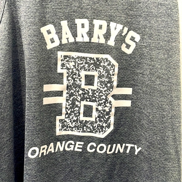 Barry’s Fit | Basic OC Tank - Picture 3 of 6